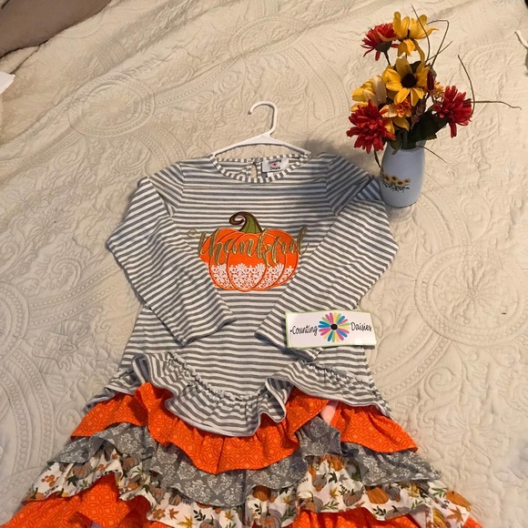 Counting Daisies Girls Thanksgiving Dress With Five Rows of Ruffles  NEW - Picture 9 of 12